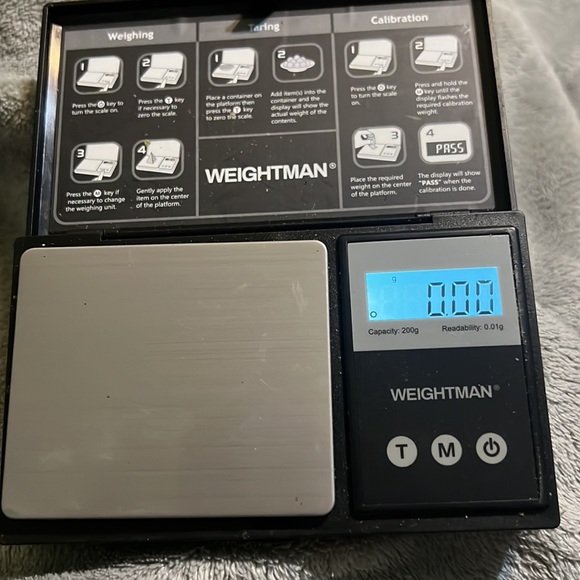 Scale - Picture 2 of 3